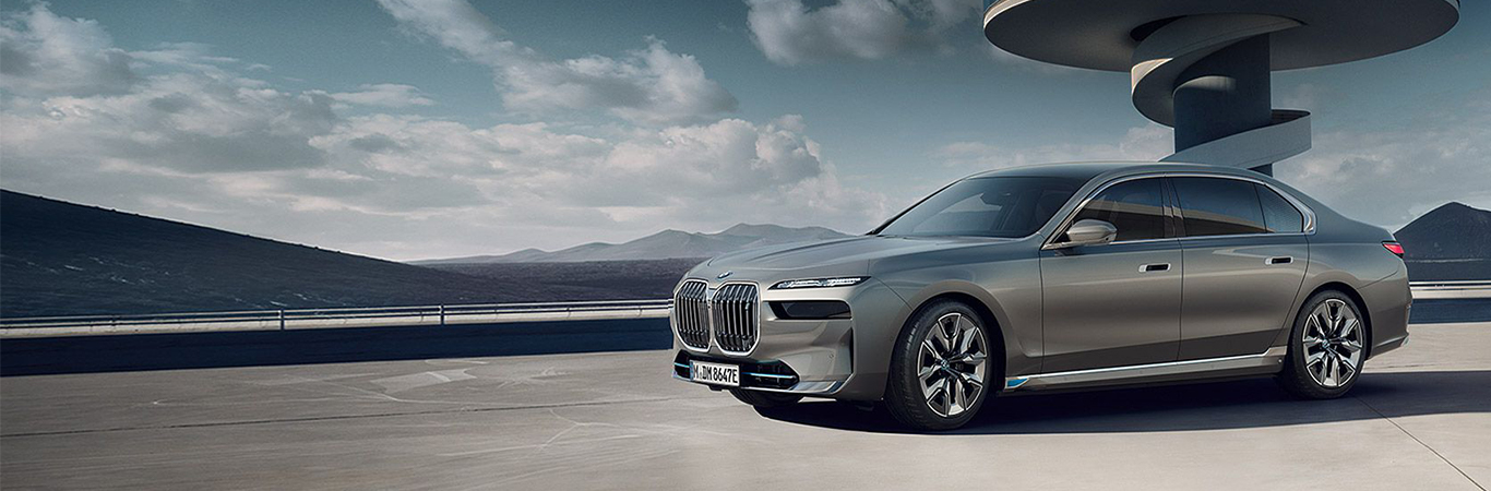 The Fully Electric BMW i7